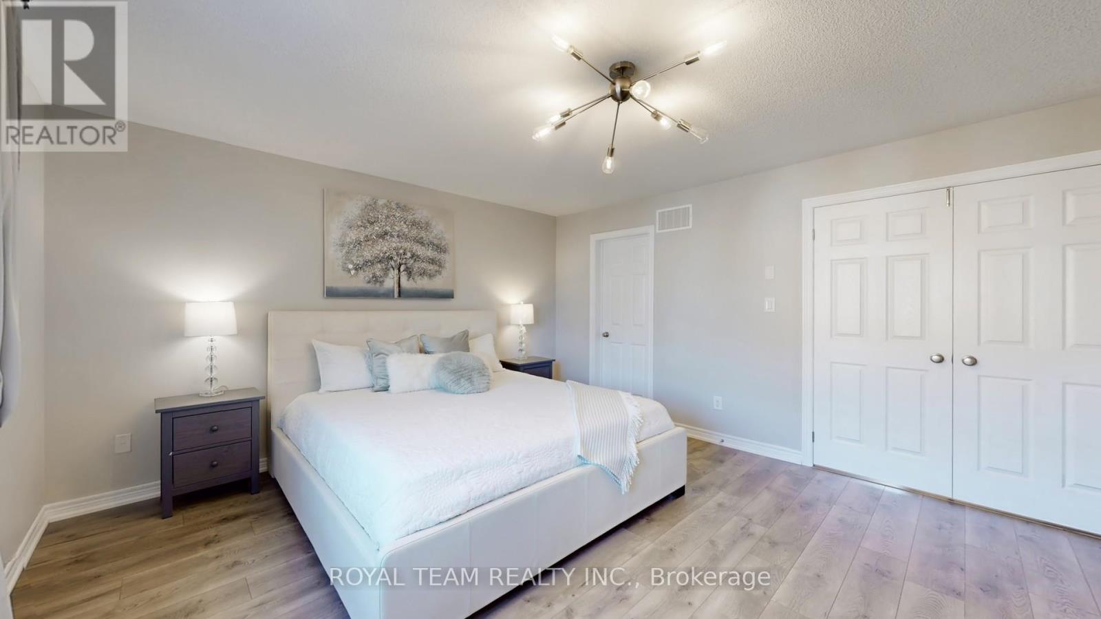 4 Church View Avenue, Markham (Victoria Manor-Jennings Gate), Ontario  L6C 0L6 - Photo 22 - N12441837