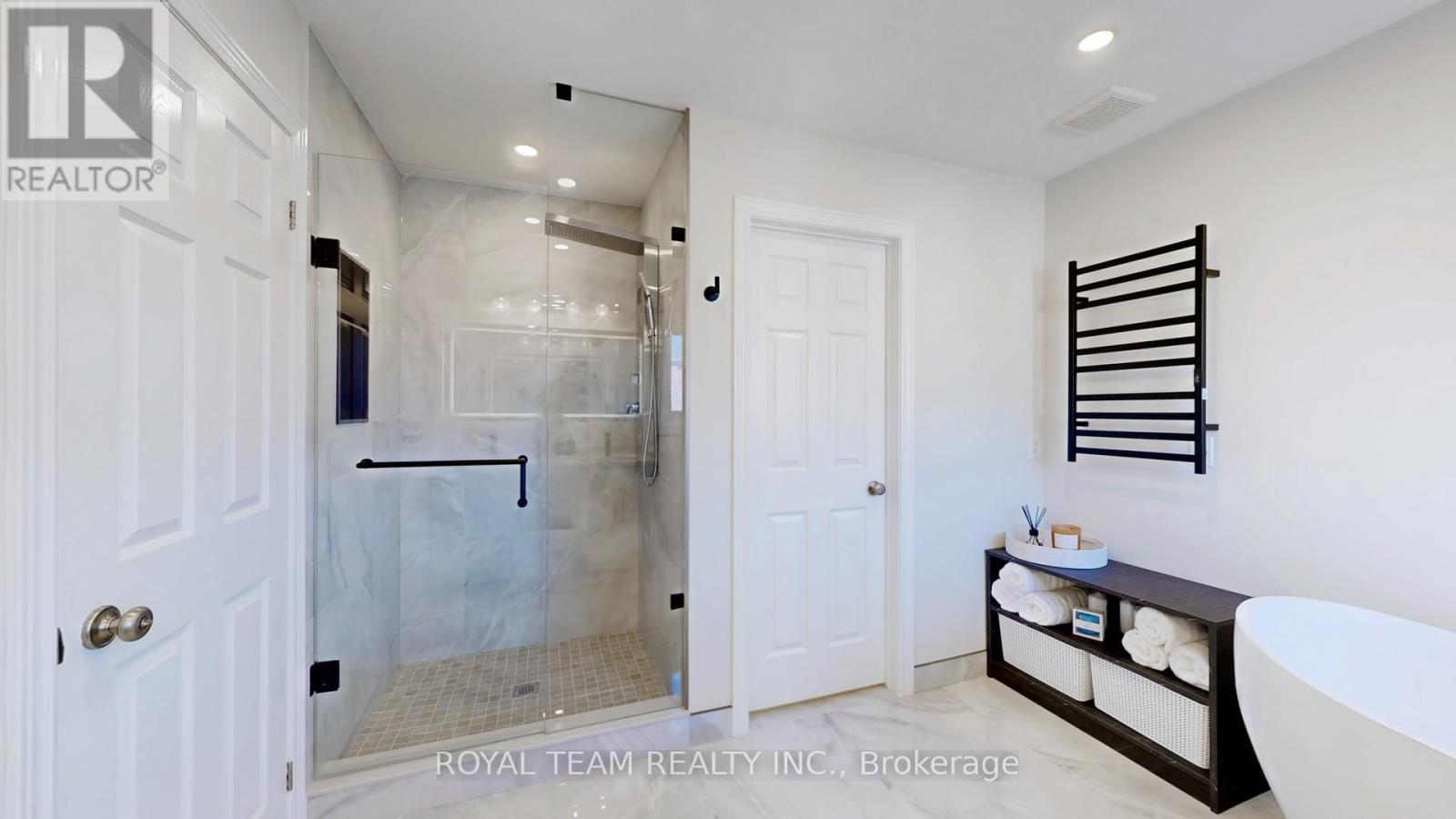 4 Church View Avenue, Markham (Victoria Manor-Jennings Gate), Ontario  L6C 0L6 - Photo 27 - N12441837