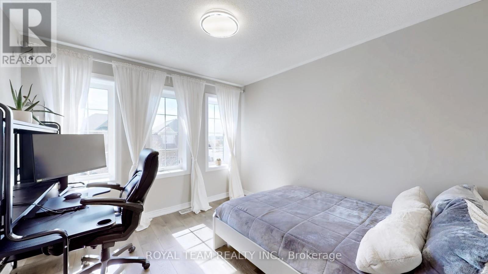4 Church View Avenue, Markham (Victoria Manor-Jennings Gate), Ontario  L6C 0L6 - Photo 28 - N12441837