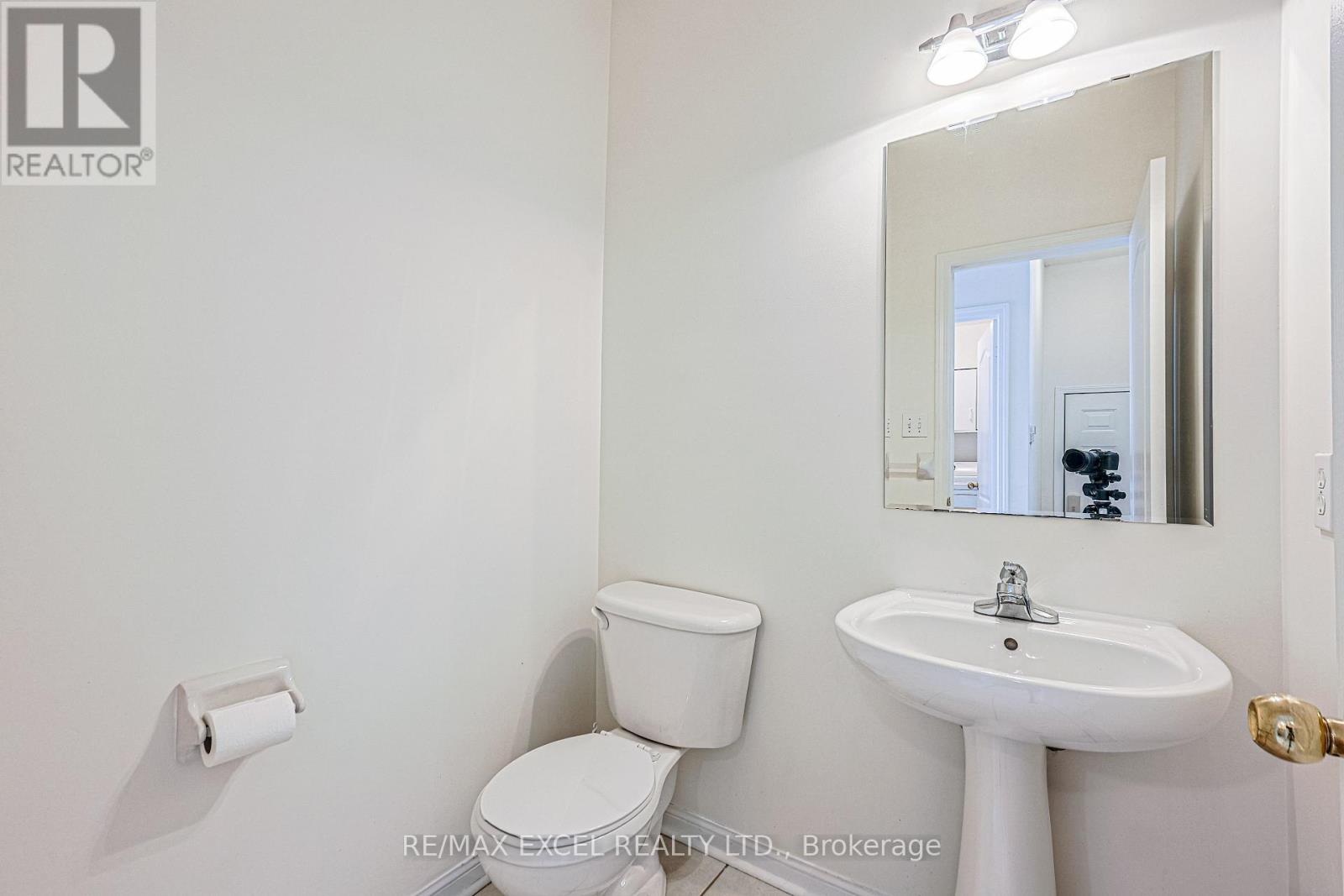37 Baintree Street, Markham (Wismer), Ontario  L6E 1G5 - Photo 14 - N12441856