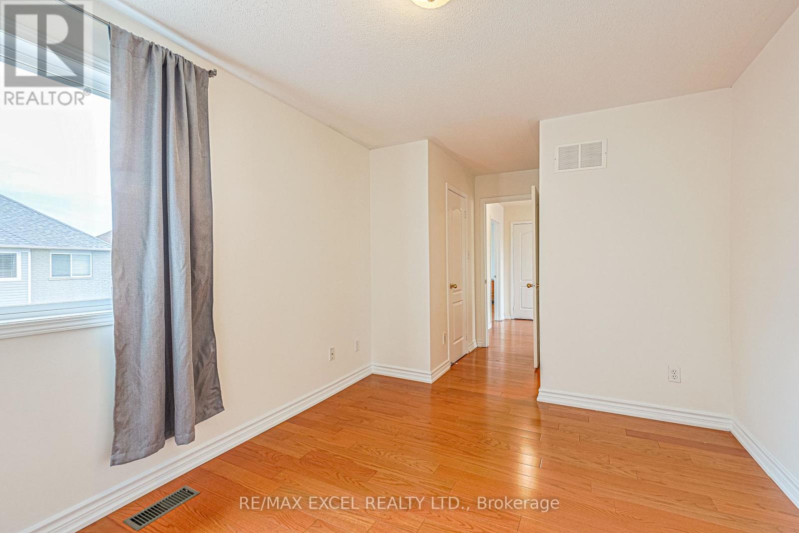 37 Baintree Street, Markham (Wismer), Ontario  L6E 1G5 - Photo 23 - N12441856