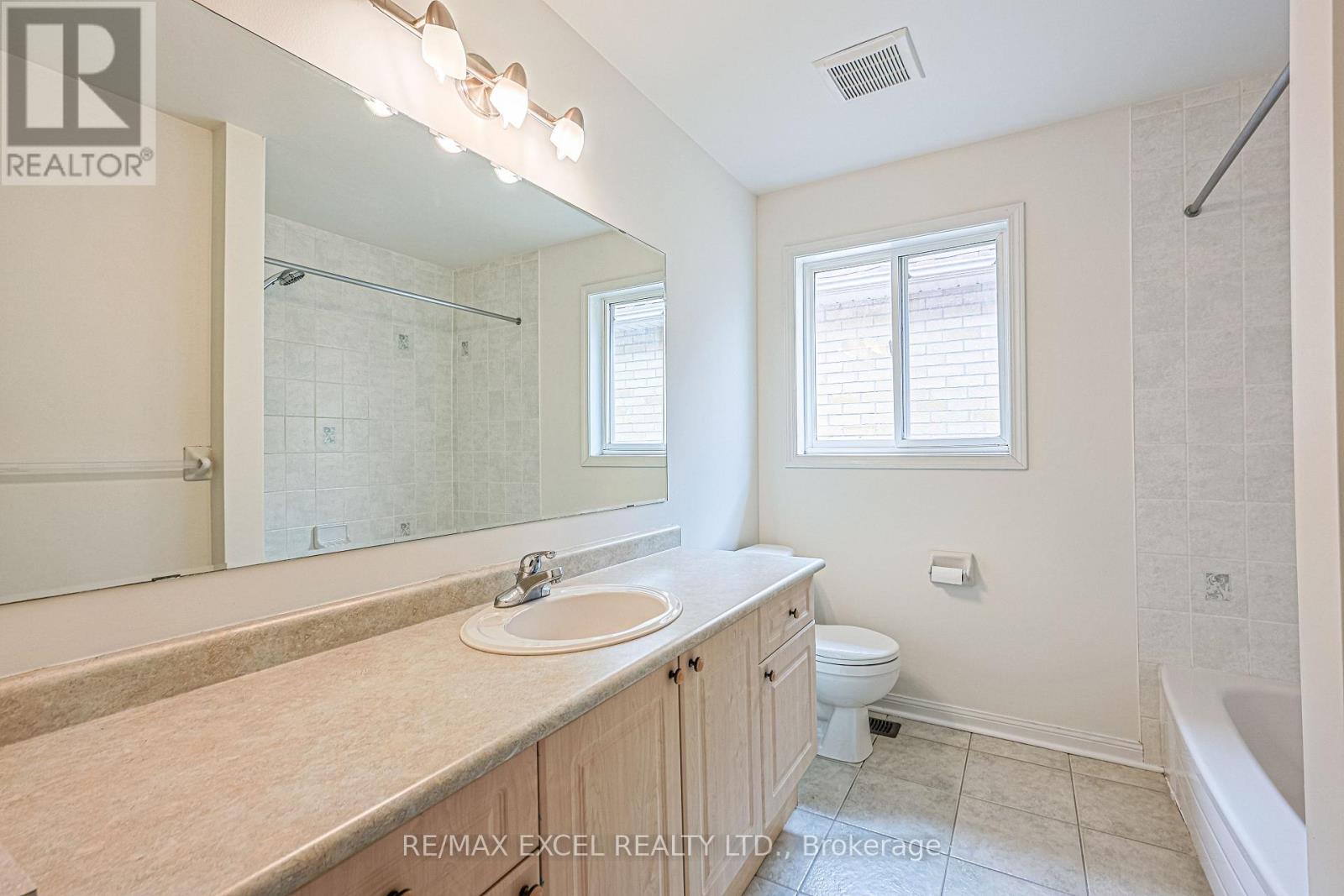 37 Baintree Street, Markham (Wismer), Ontario  L6E 1G5 - Photo 29 - N12441856