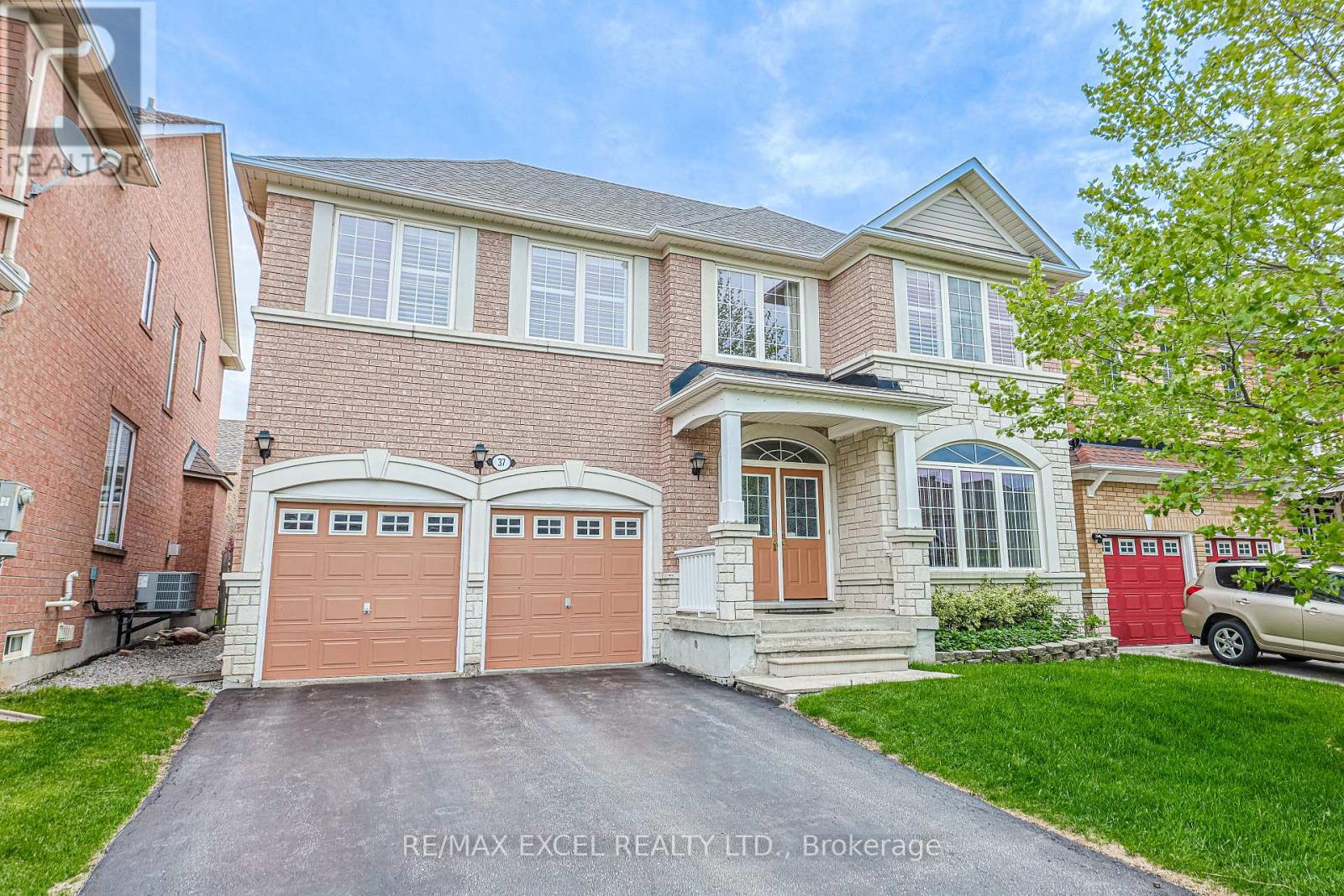 37 Baintree Street, Markham (Wismer), Ontario  L6E 1G5 - Photo 3 - N12441856