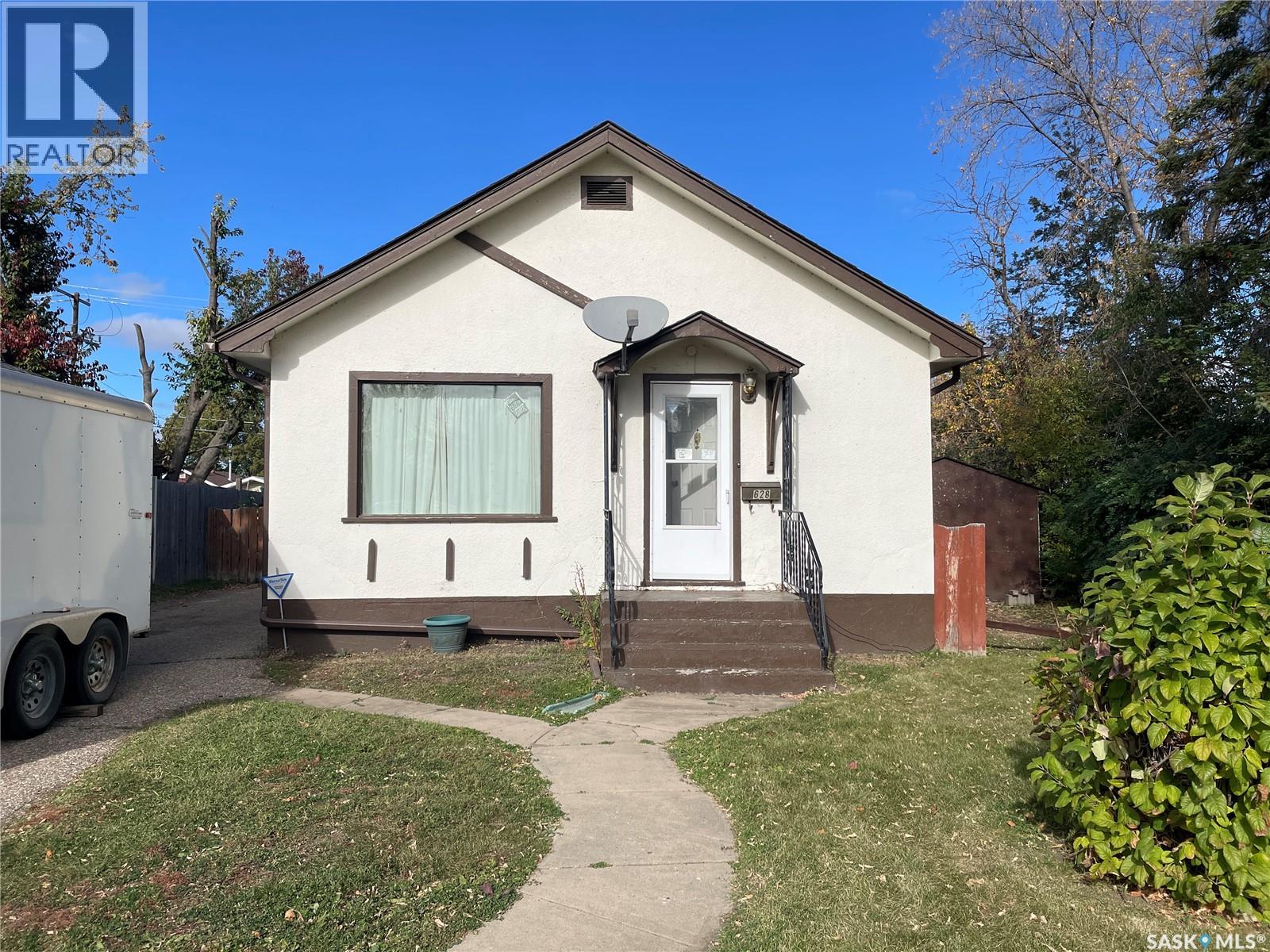 628 5th STREET E, Prince Albert, Saskatchewan