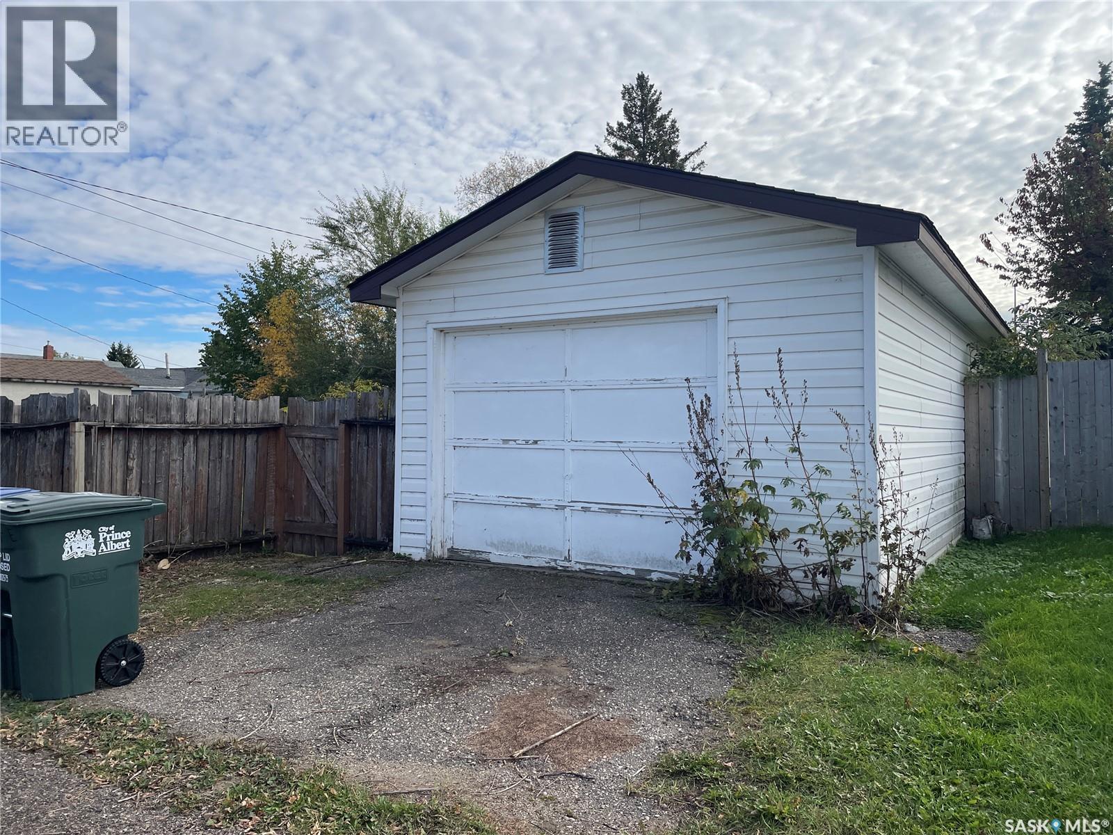 628 5th Street E, Prince Albert, Saskatchewan  S6V 0M2 - Photo 2 - SK019986
