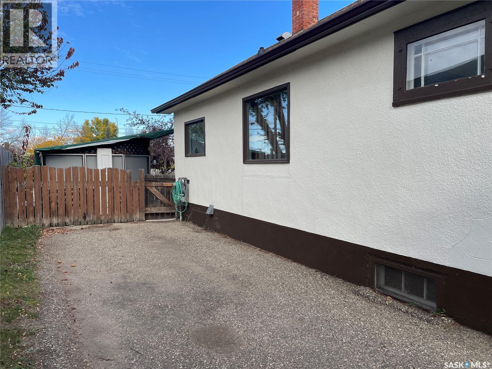 628 5th Street E, Prince Albert, Saskatchewan  S6V 0M2 - Photo 8 - SK019986
