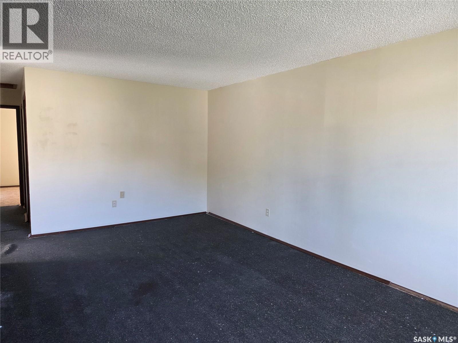 7123 Lanigan Drive, Regina, Saskatchewan  S4X 3Y1 - Photo 5 - SK019971