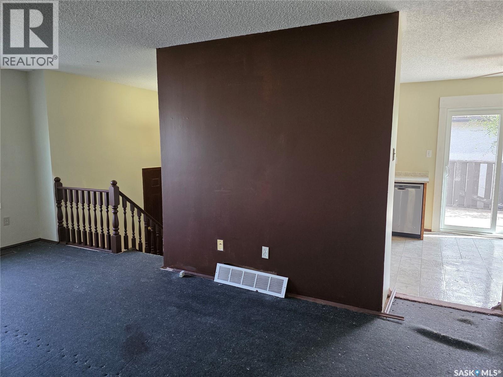 7123 Lanigan Drive, Regina, Saskatchewan  S4X 3Y1 - Photo 6 - SK019971
