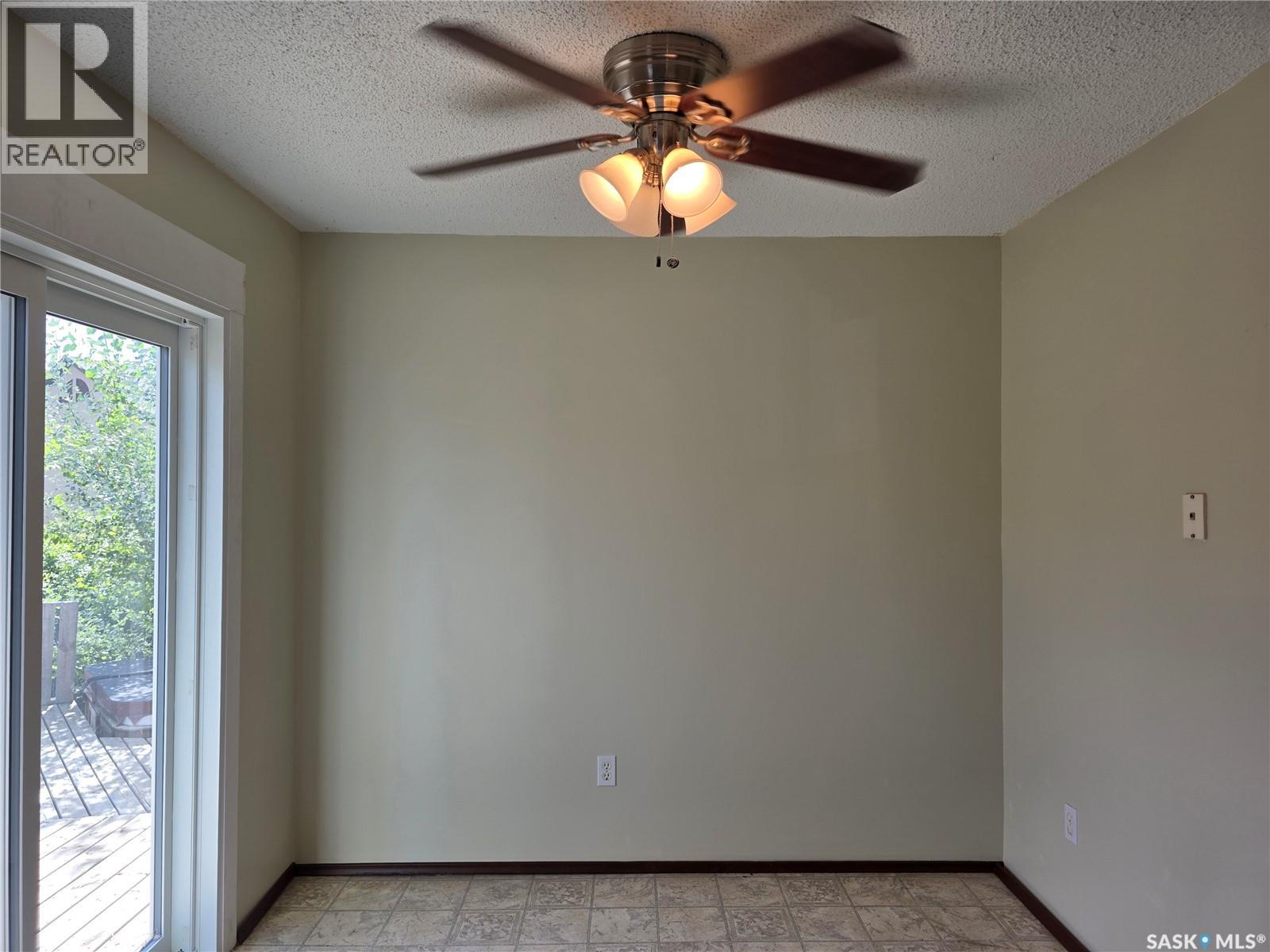 7123 Lanigan Drive, Regina, Saskatchewan  S4X 3Y1 - Photo 7 - SK019971