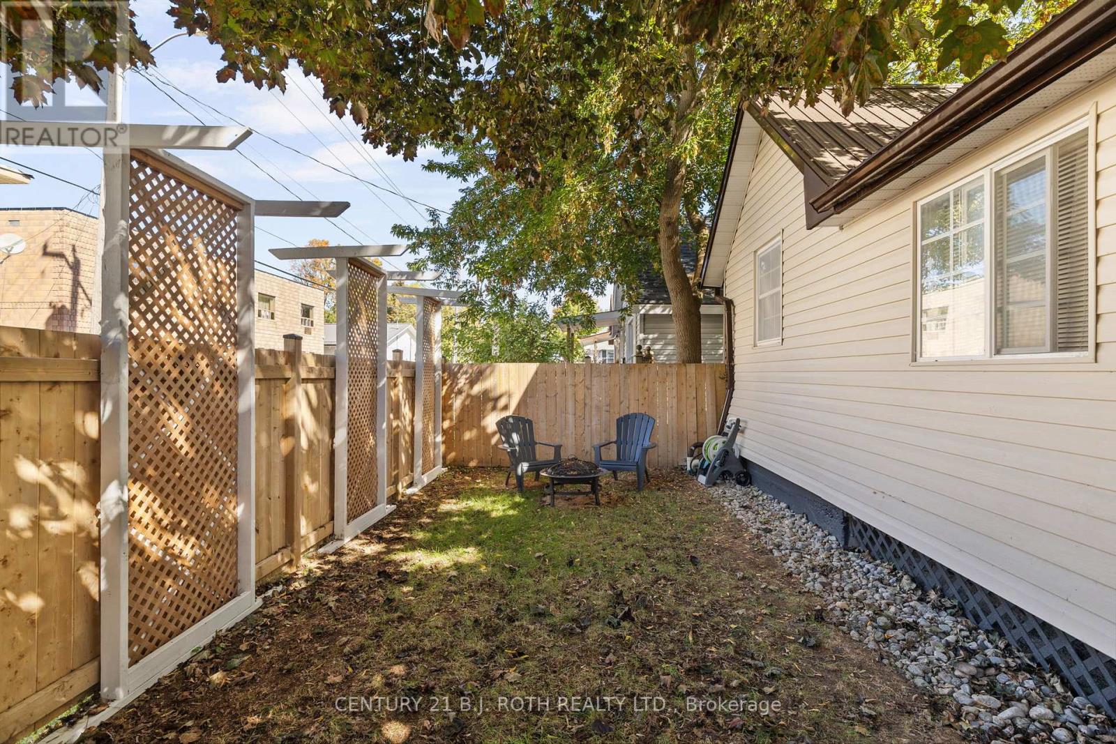 87 Victoria Street, Orillia, Ontario  L3V 2V9 - Photo 17 - S12441855