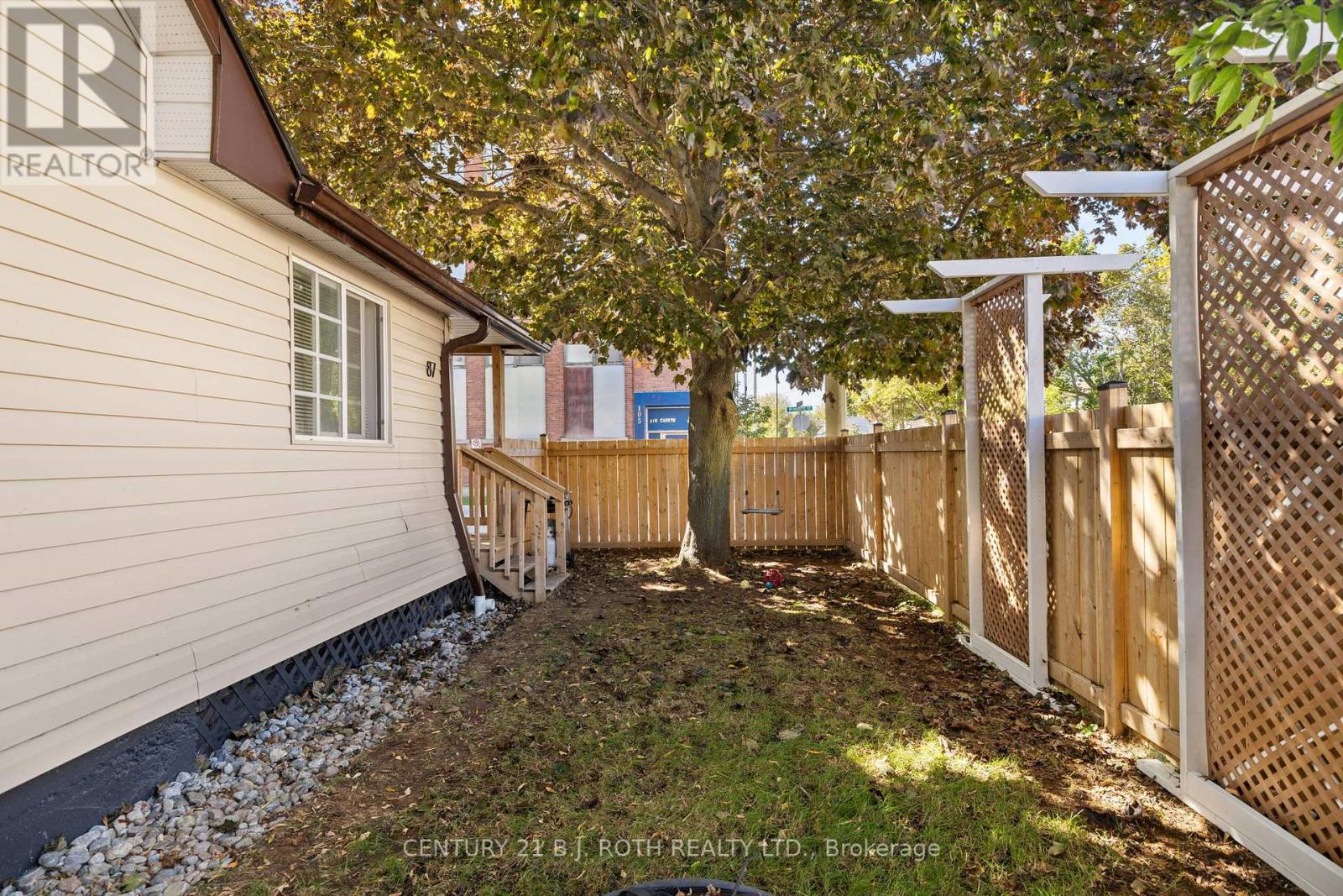 87 Victoria Street, Orillia, Ontario  L3V 2V9 - Photo 18 - S12441855
