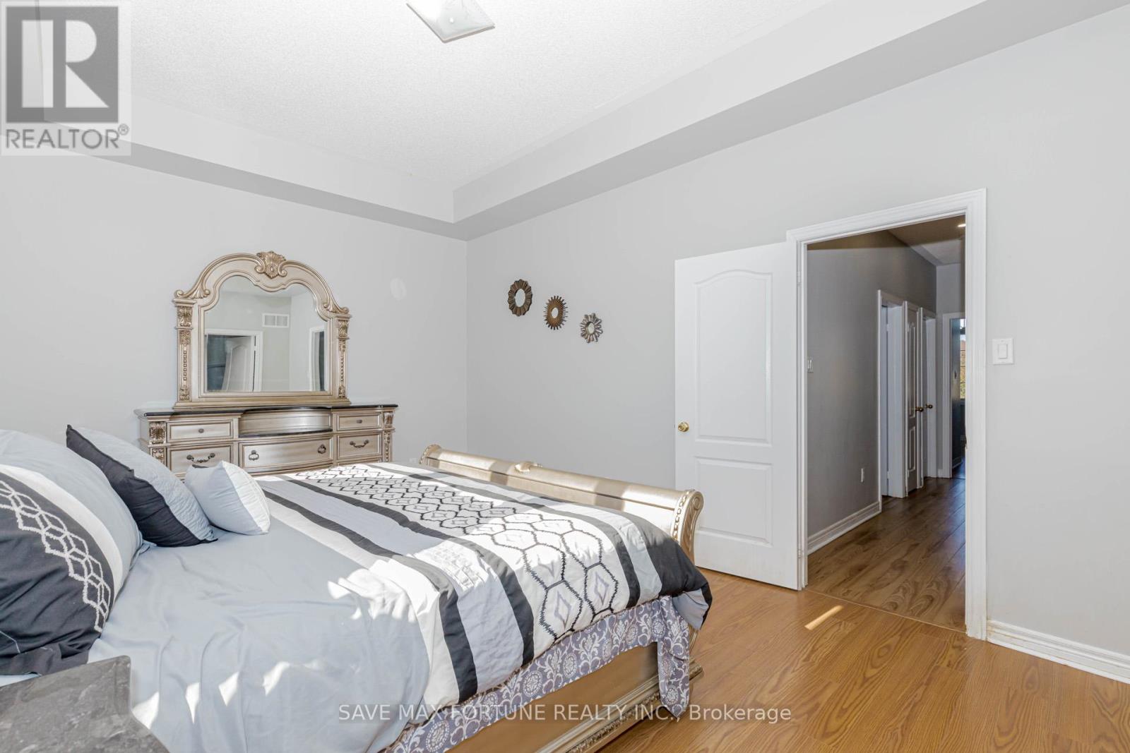 106 Watsonbrook Drive, Brampton (Sandringham-Wellington), Ontario  L6R 0R4 - Photo 26 - W12441625