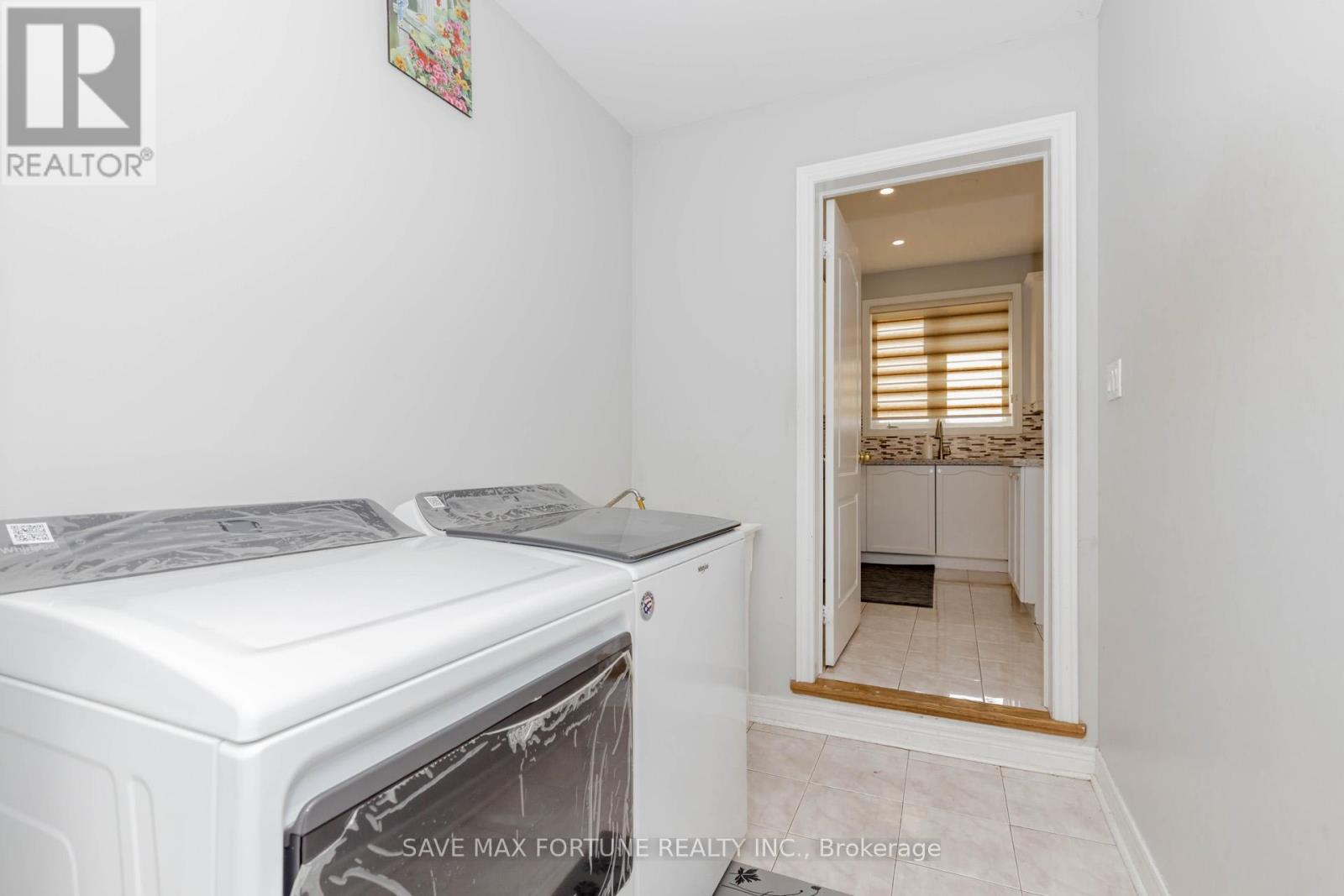 106 Watsonbrook Drive, Brampton (Sandringham-Wellington), Ontario  L6R 0R4 - Photo 40 - W12441625