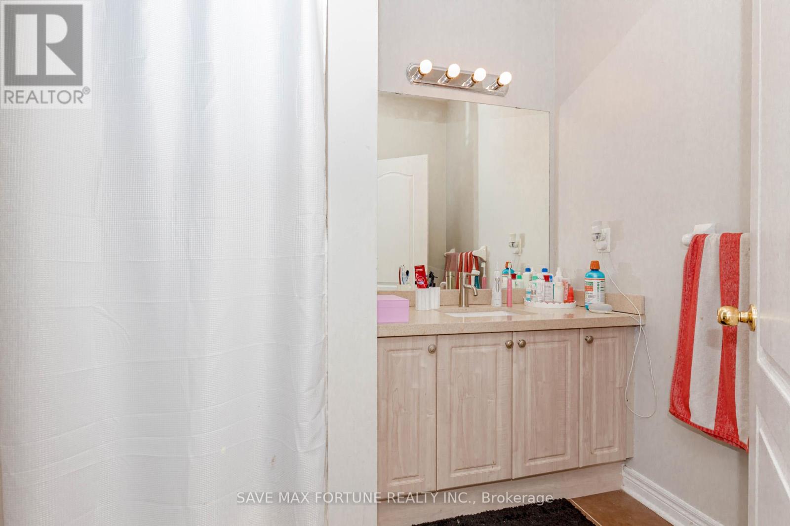 106 Watsonbrook Drive, Brampton (Sandringham-Wellington), Ontario  L6R 0R4 - Photo 39 - W12441625