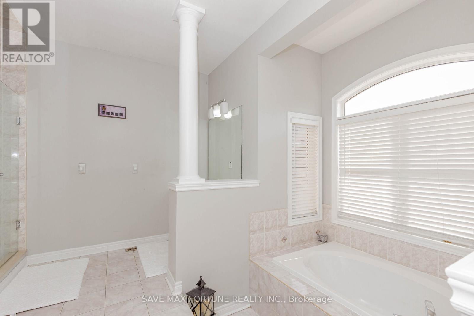 106 Watsonbrook Drive, Brampton (Sandringham-Wellington), Ontario  L6R 0R4 - Photo 29 - W12441625