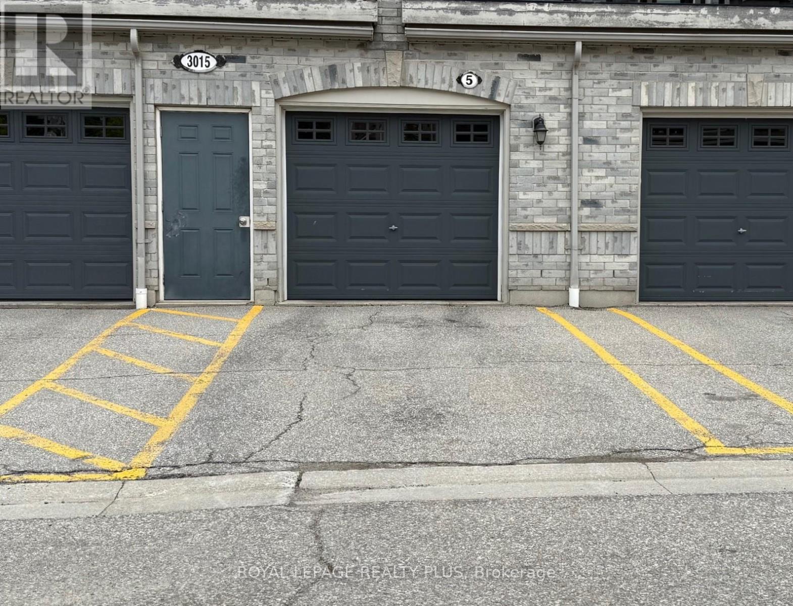 5 - 3015 Destination Drive, Mississauga (Churchill Meadows), Ontario  L5M 0P3 - Photo 3 - W12441840