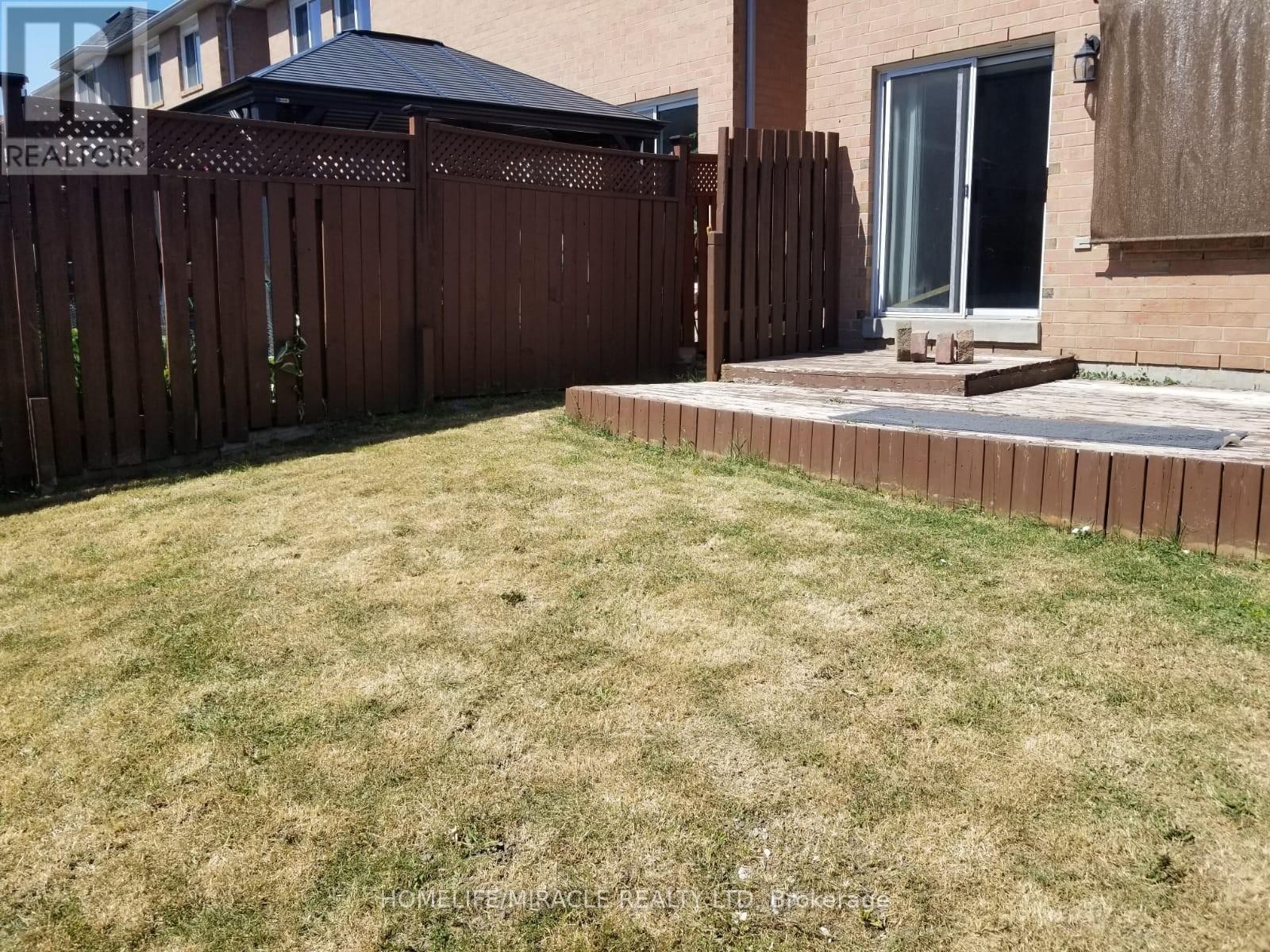 35 - 2 Goldberry Court, Brampton, Ontario  L6X 4P5 - Photo 18 - W12441841