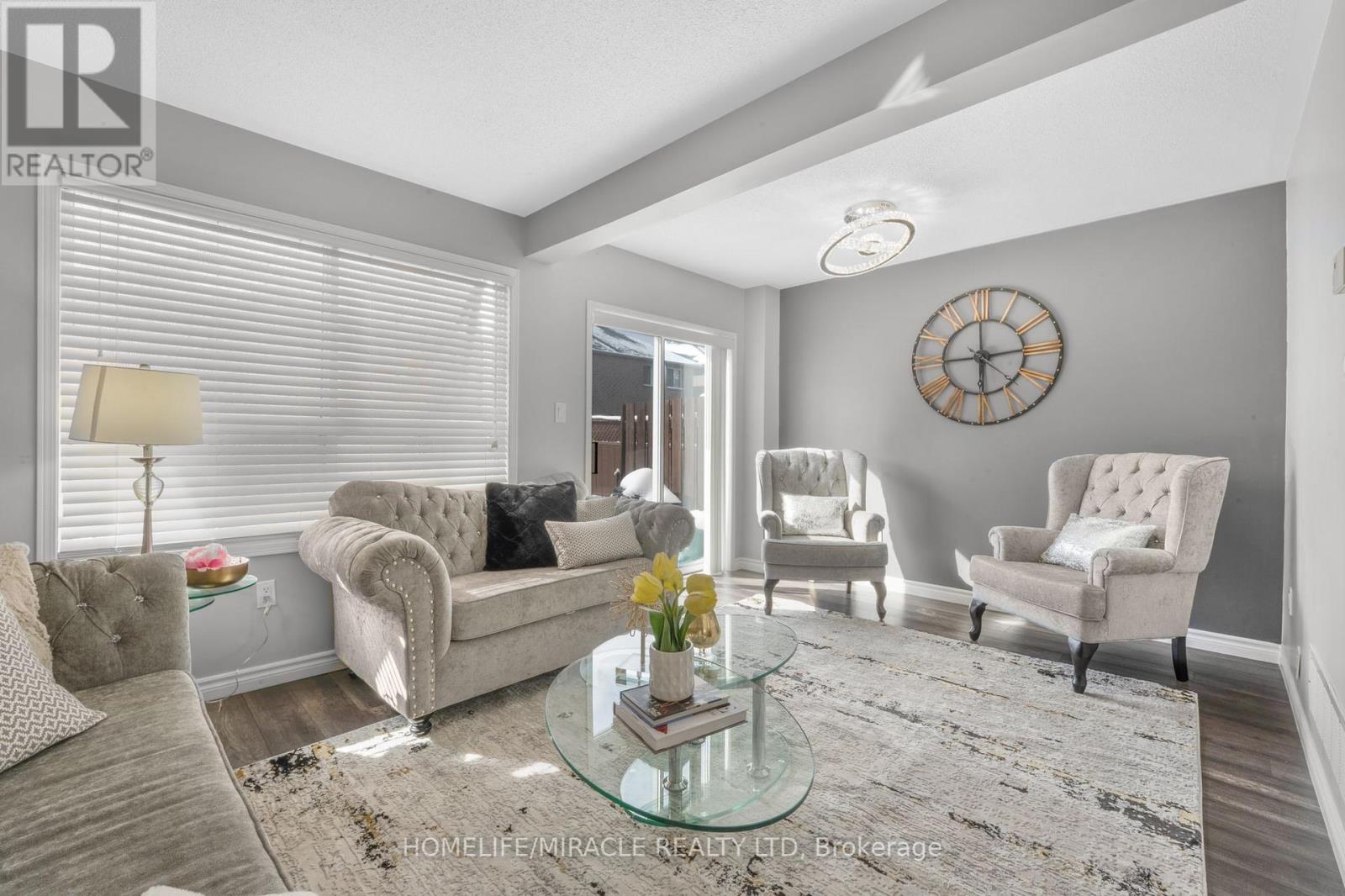 35 - 2 Goldberry Court, Brampton, Ontario  L6X 4P5 - Photo 5 - W12441841