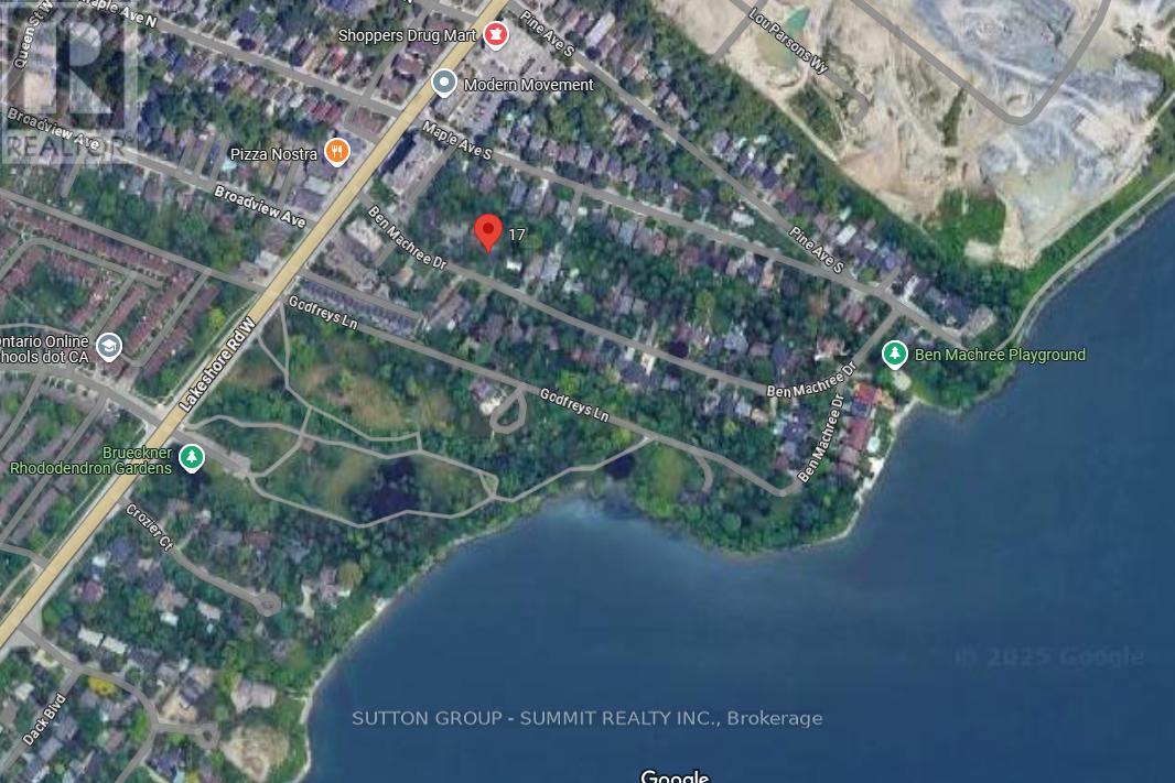 17 Ben Machree Drive W, Mississauga (Port Credit), Ontario  L5H 2S2 - Photo 18 - W12441844