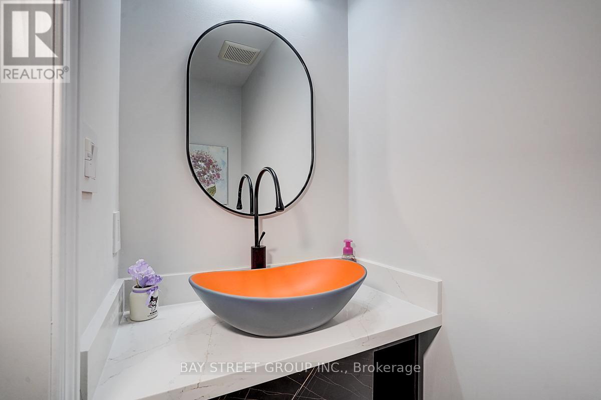 146 Petgor Path, Oakville (Go Glenorchy), Ontario  L6H 0Y6 - Photo 14 - W12441876