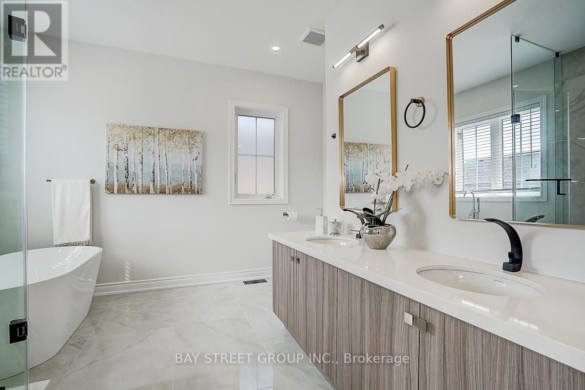 146 Petgor Path, Oakville (Go Glenorchy), Ontario  L6H 0Y6 - Photo 18 - W12441876