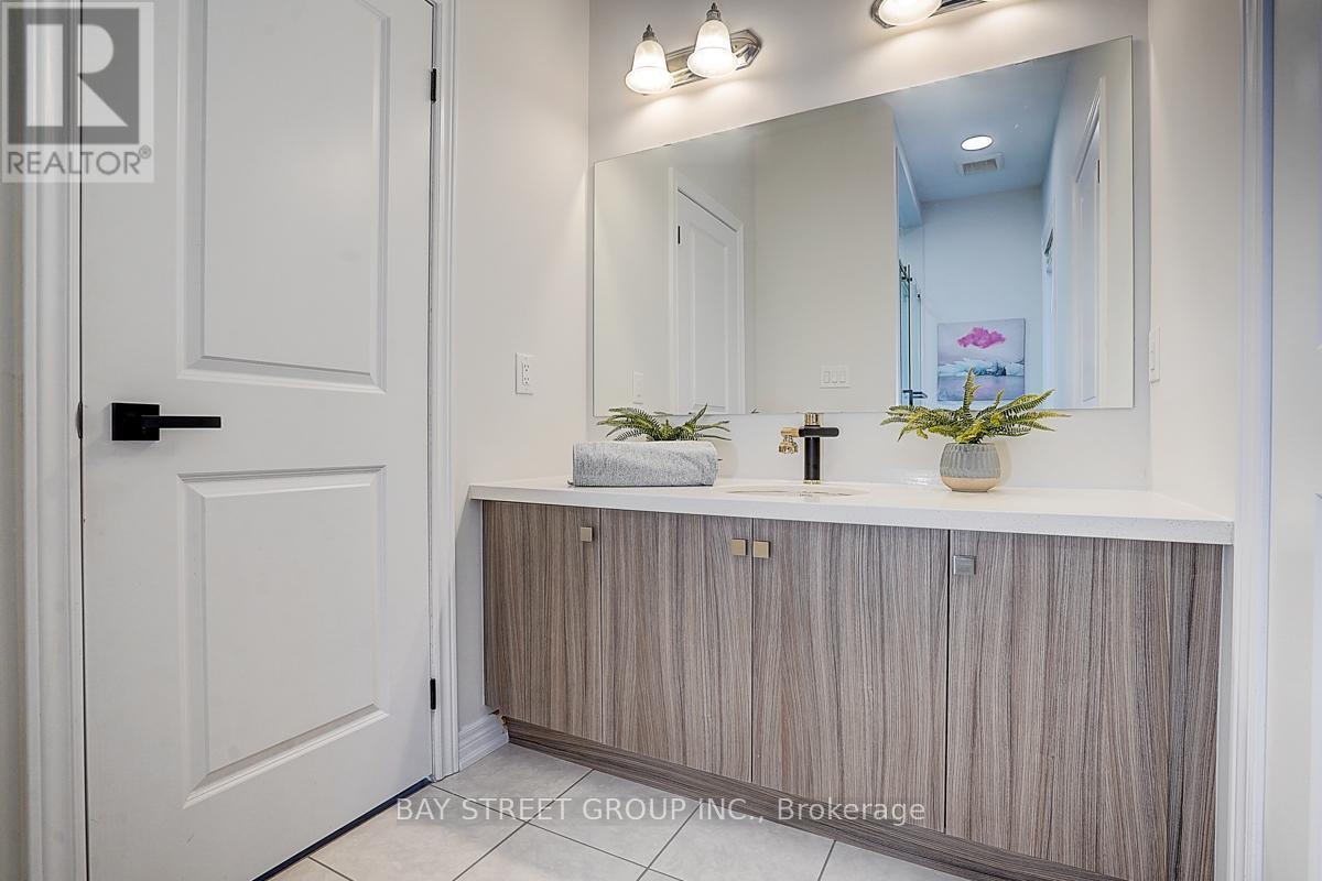 146 Petgor Path, Oakville (Go Glenorchy), Ontario  L6H 0Y6 - Photo 24 - W12441876