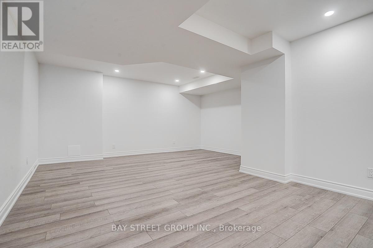 146 Petgor Path, Oakville (Go Glenorchy), Ontario  L6H 0Y6 - Photo 32 - W12441876
