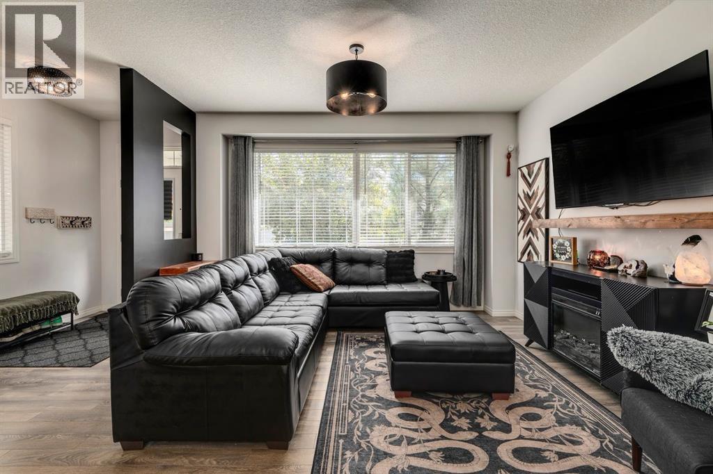 53 Seton Manor Se, Calgary, Alberta  T2C 2C9 - Photo 6 - A2261862