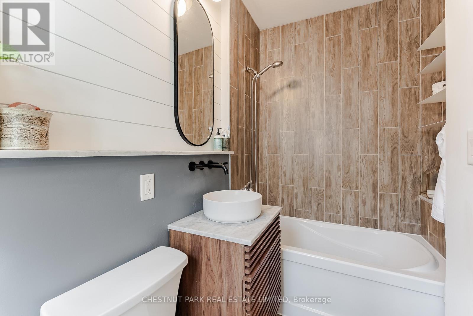 148 Stinson Street, Hamilton (Stinson), Ontario  L8N 1S8 - Photo 31 - X12441843