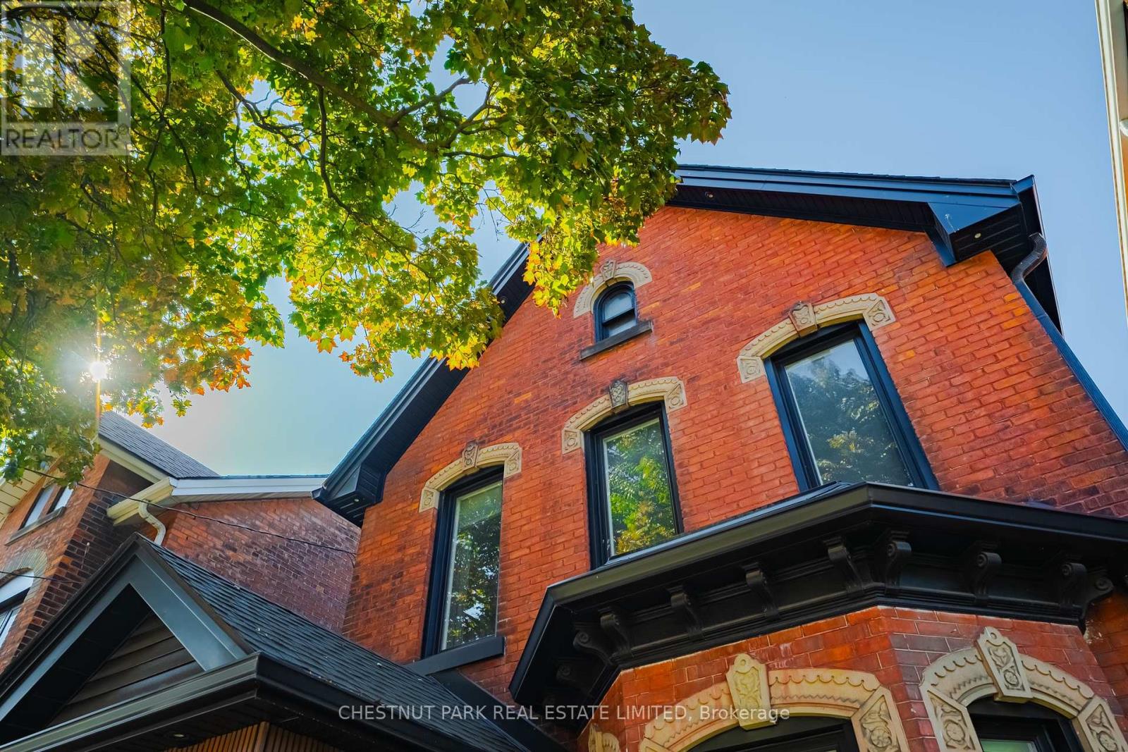 148 Stinson Street, Hamilton (Stinson), Ontario  L8N 1S8 - Photo 6 - X12441843