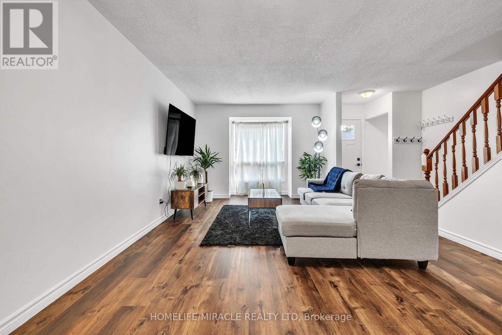 4 - 259 Lansdowne Avenue, Woodstock, Ontario  N4T 1N6 - Photo 3 - X12441859