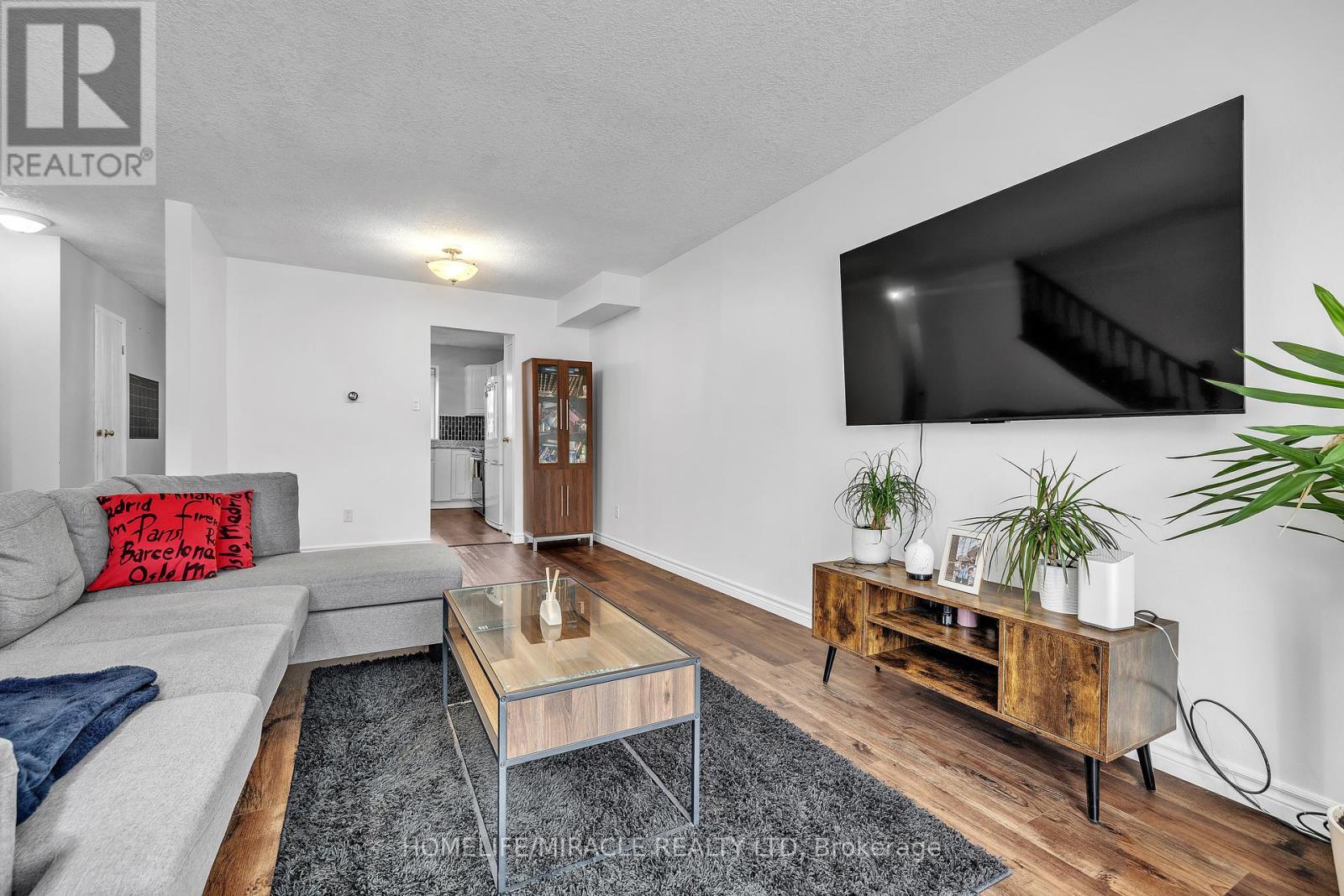 4 - 259 Lansdowne Avenue, Woodstock, Ontario  N4T 1N6 - Photo 4 - X12441859
