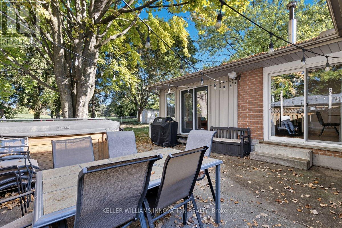 40 Rennie Drive, Kitchener, Ontario  N2A 1J5 - Photo 18 - X12441866
