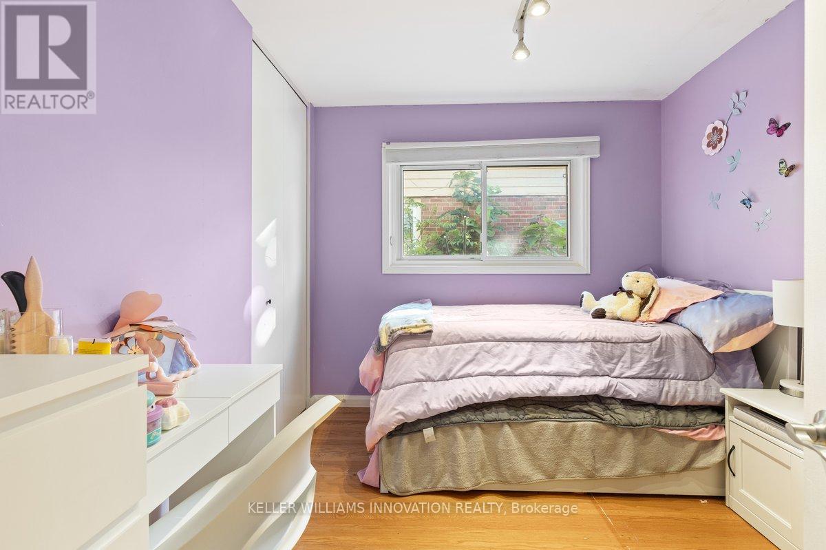 40 Rennie Drive, Kitchener, Ontario  N2A 1J5 - Photo 25 - X12441866
