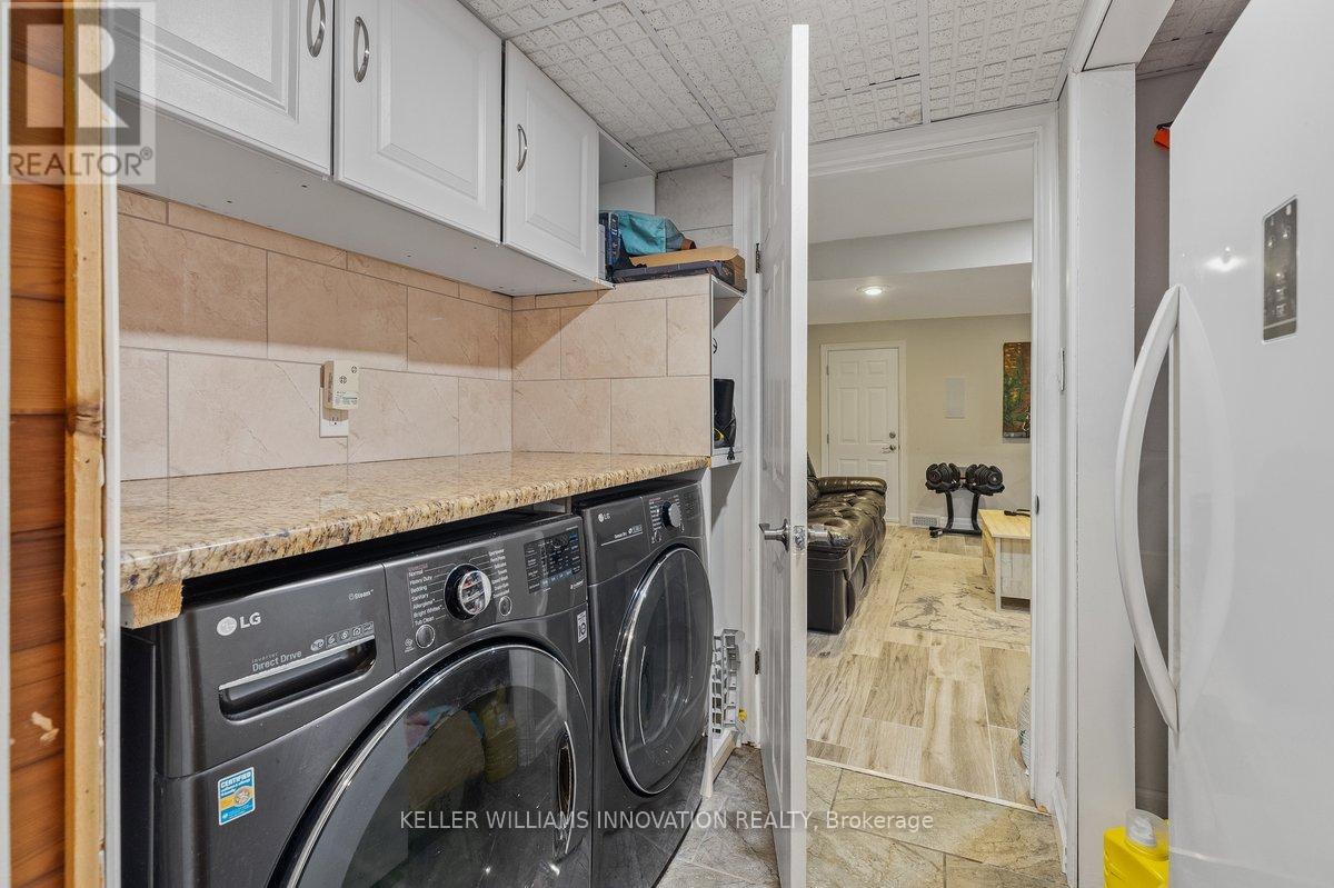 40 Rennie Drive, Kitchener, Ontario  N2A 1J5 - Photo 33 - X12441866