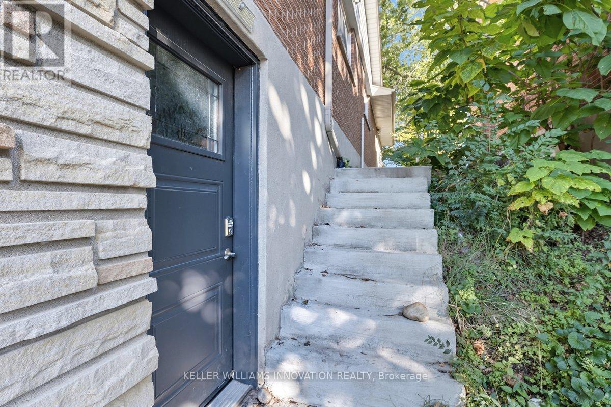40 Rennie Drive, Kitchener, Ontario  N2A 1J5 - Photo 36 - X12441866