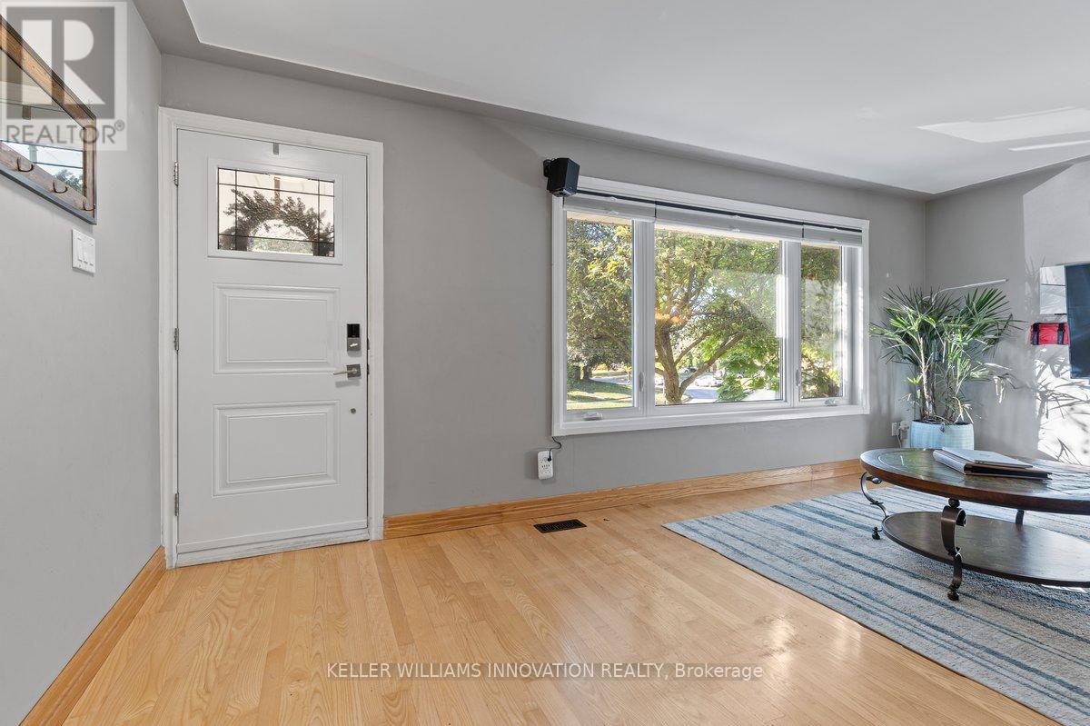 40 Rennie Drive, Kitchener, Ontario  N2A 1J5 - Photo 4 - X12441866