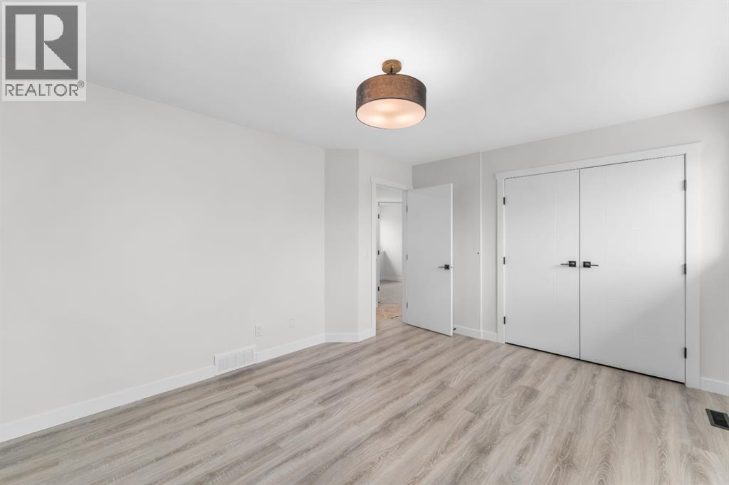 395 Millrise Drive Sw, Calgary, Alberta  T2Y 2C7 - Photo 31 - A2260193