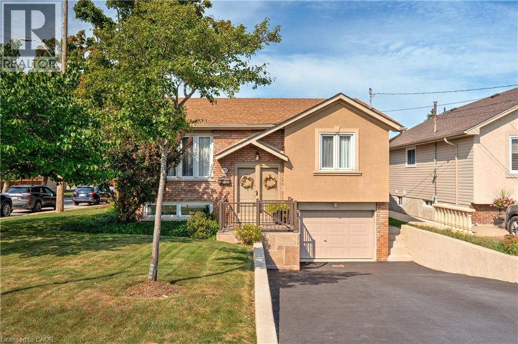 302 Highridge Avenue, Hamilton, Ontario  L8E 3W3 - Photo 3 - 40768734