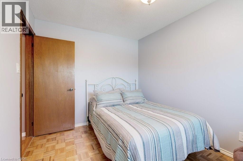 302 Highridge Avenue, Hamilton, Ontario  L8E 3W3 - Photo 24 - 40768734