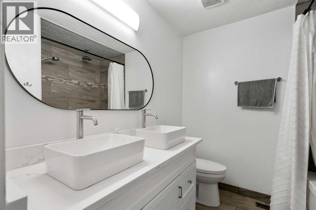 11 Deerfield Circle Se, Calgary, Alberta  T2J 6L7 - Photo 21 - A2261610