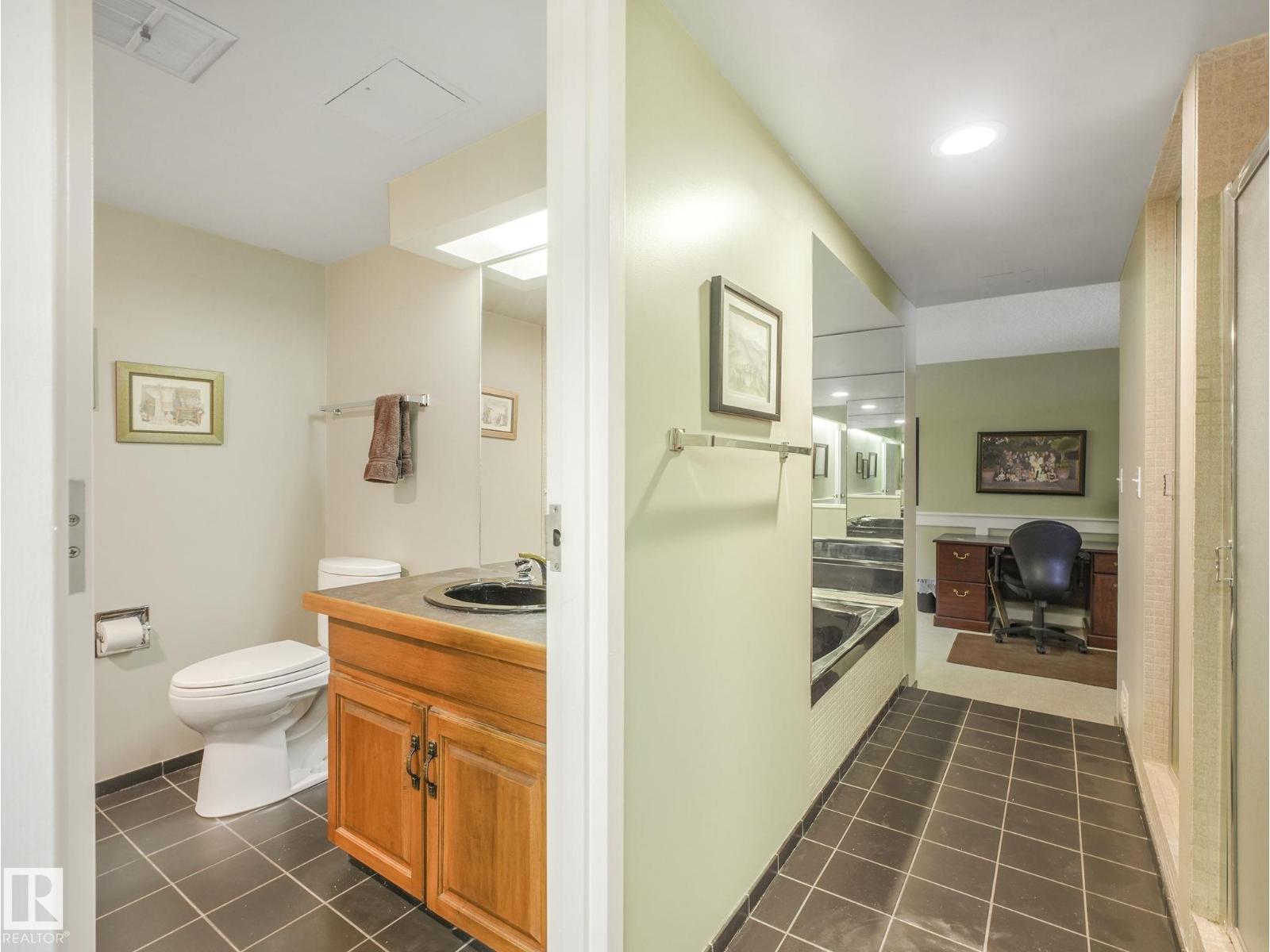 #1902 9929 Saskatchewan Dr Nw, Edmonton, Alberta  T6E 5J9 - Photo 37 - E4460570