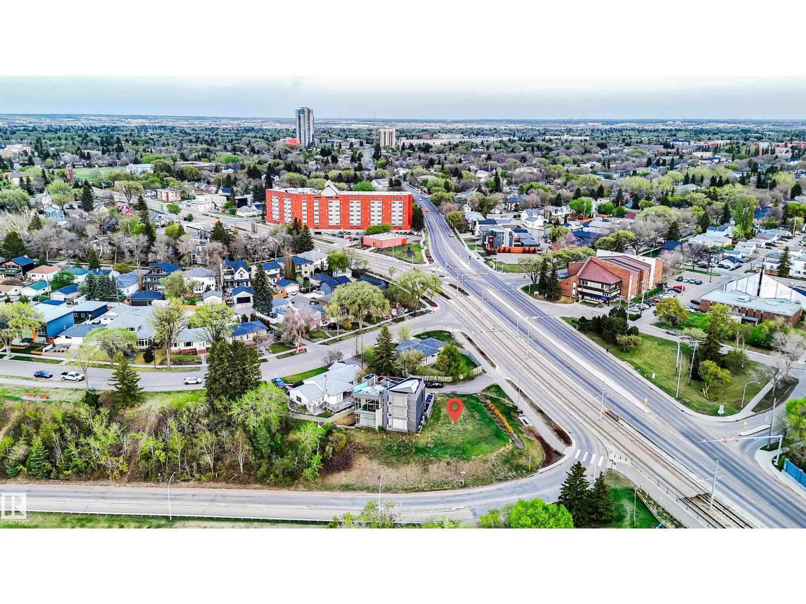 9260a Strathearn Dr Nw, Edmonton, Alberta  T6C 4E2 - Photo 3 - E4460571