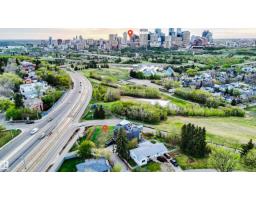 9260A STRATHEARN DR NW Strathearn