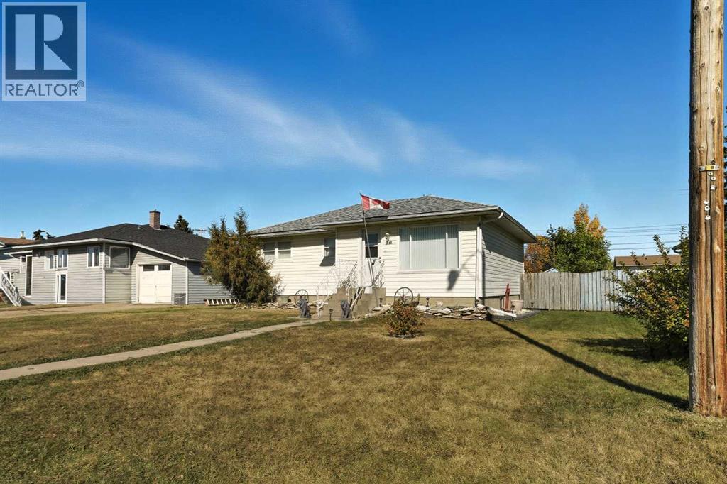 5122 52 Ave, Rimbey, Alberta  t0c 2j0 - Photo 2 - A2260537