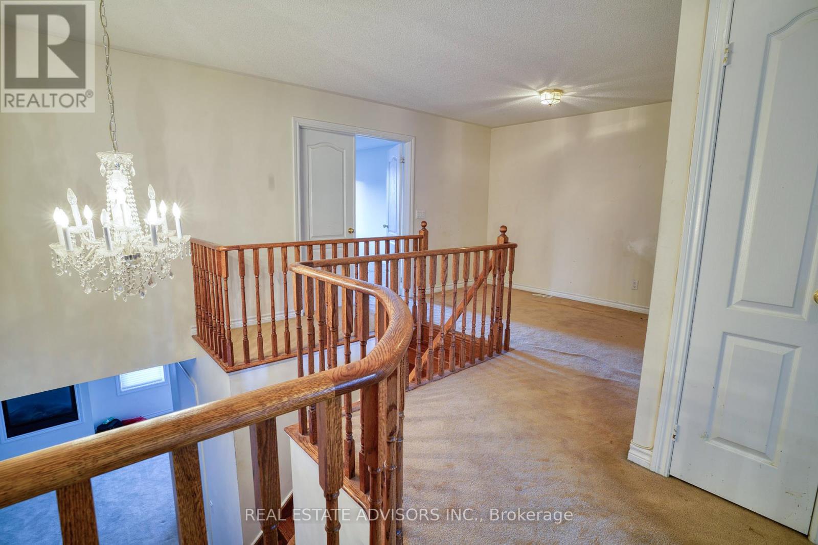 3208 Countess Crescent, Mississauga, Ontario  L5M 0E2 - Photo 11 - W12427015