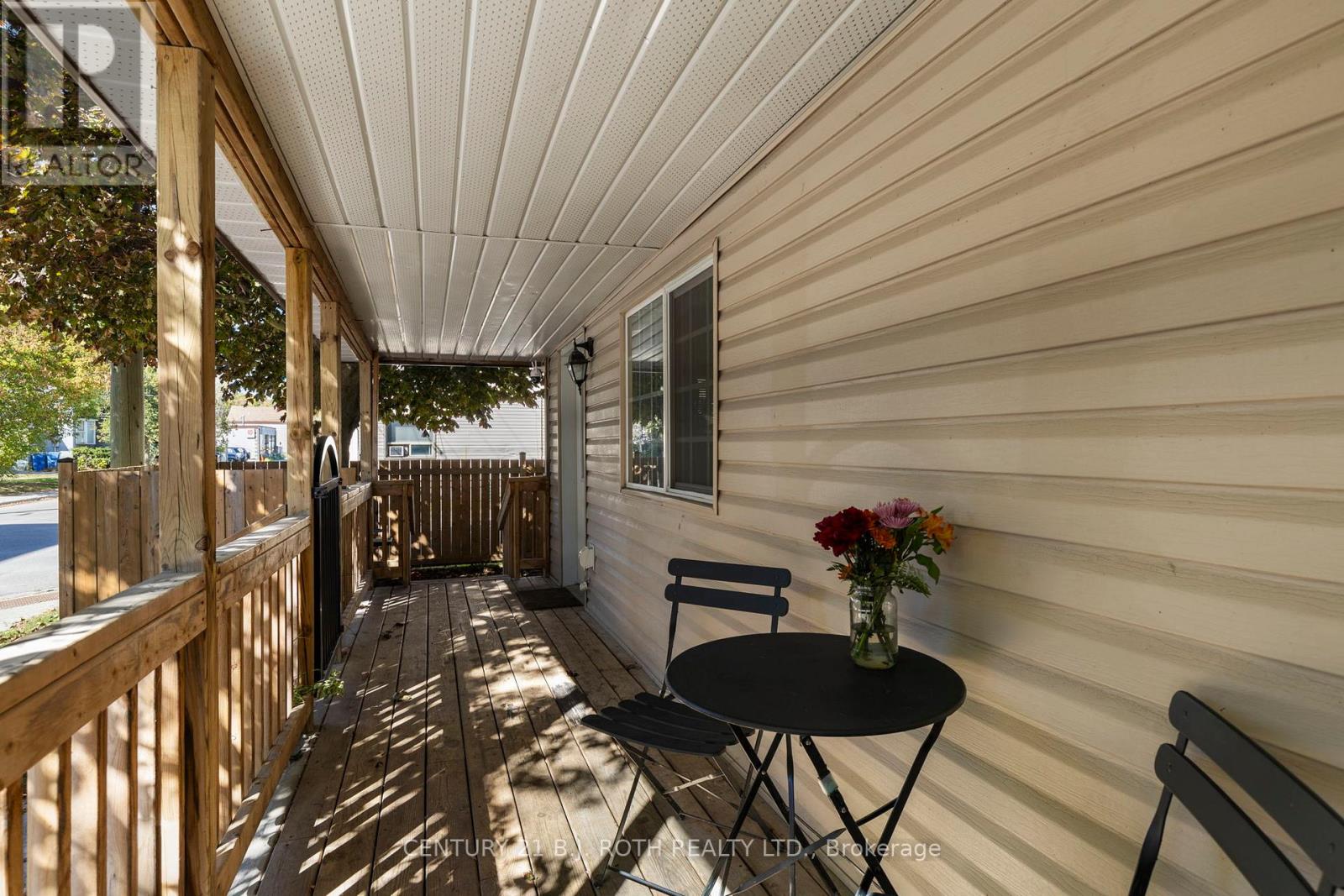 87 Victoria Street, Orillia, Ontario  L3V 2V9 - Photo 24 - S12441855