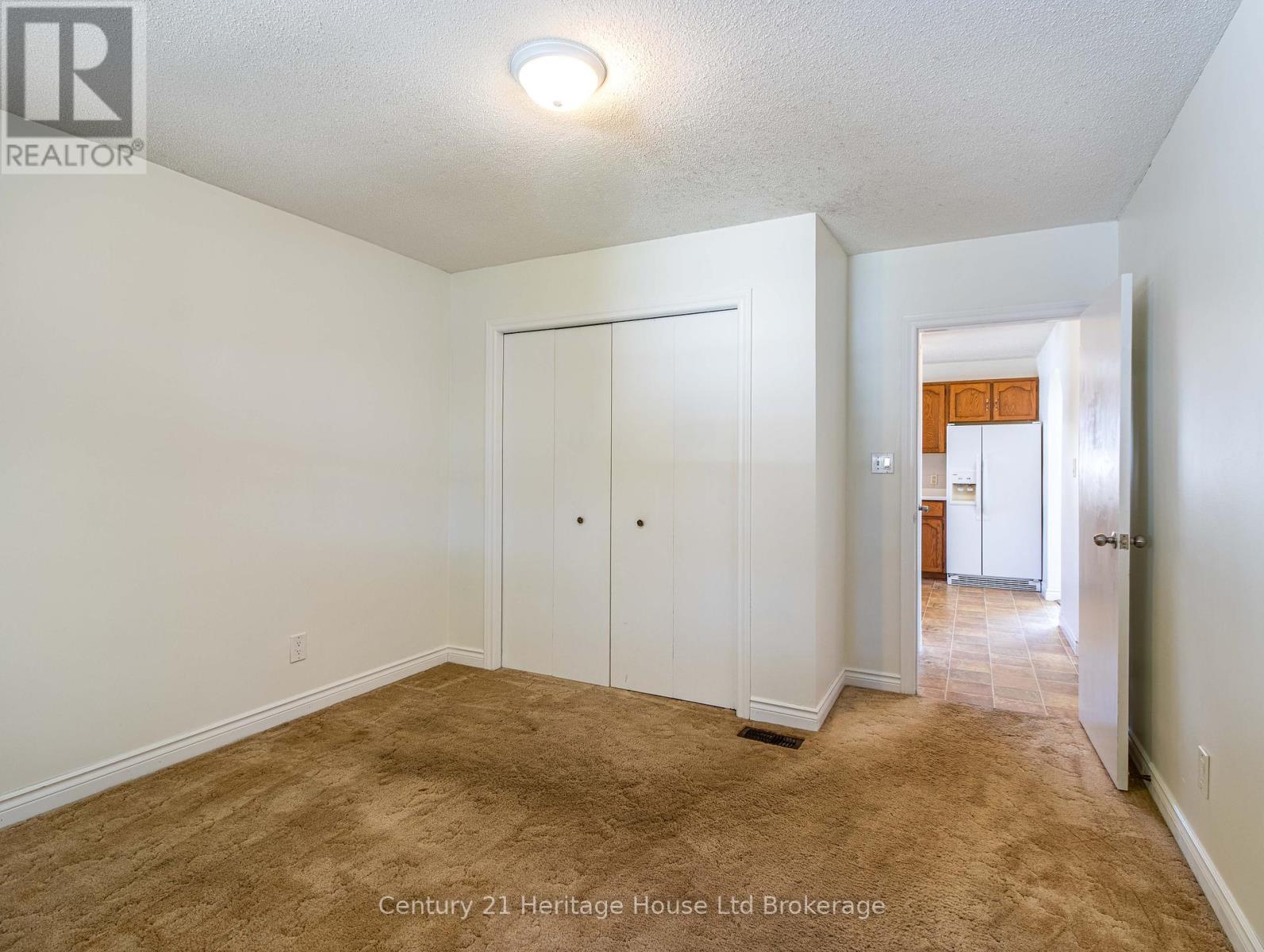 675 Miller Street, Woodstock, Ontario  N4S 5K2 - Photo 15 - X12431870