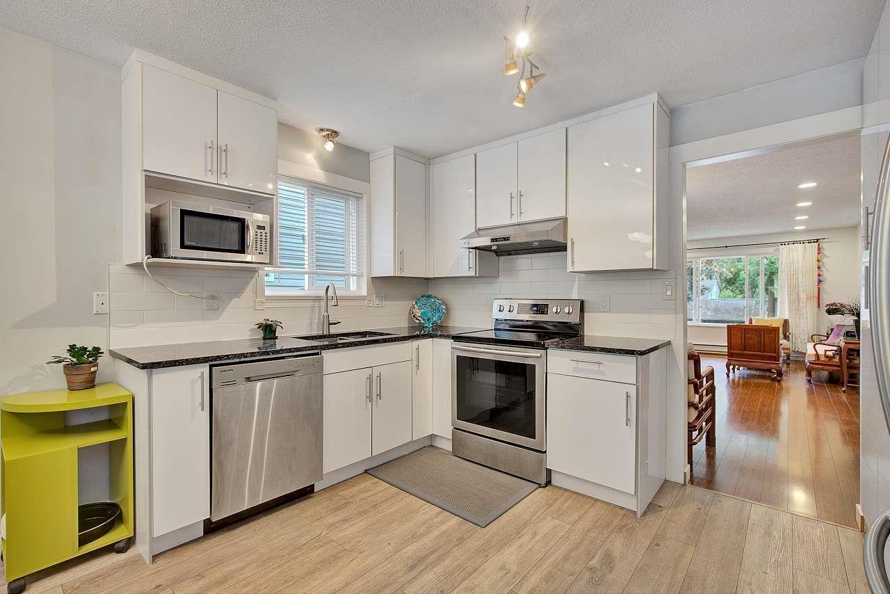 11820 Staples Crescent, Delta, British Columbia  V4E 2T7 - Photo 2 - R3054828