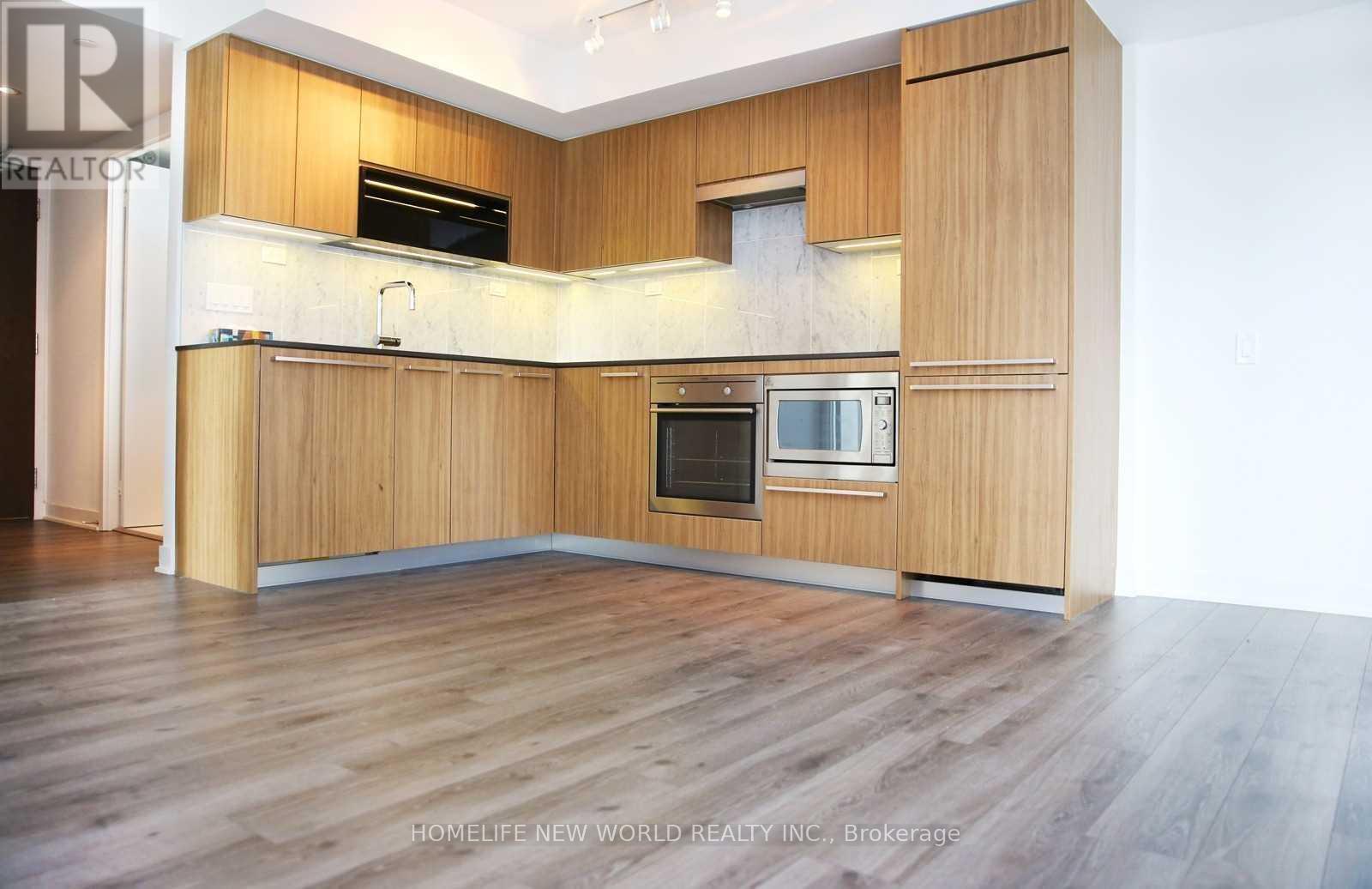 2010 - 80 Queens Wharf Road, Toronto, Ontario  M5V 0J3 - Photo 5 - C12437017